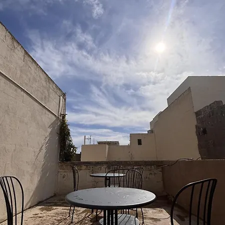 Διαμέρισμα Center, Back Sunny Terrace, Bus Terminus *