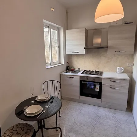 Center, Back Sunny Terrace, Bus Terminus Appartement *