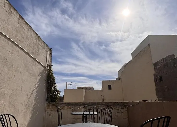 Appartement Center, Back Sunny Terrace, Bus Terminus *