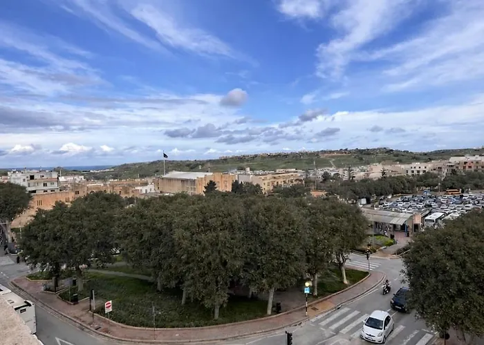 Appartement Center, Back Sunny Terrace, Bus Terminus