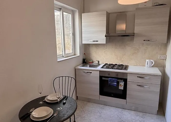 Center, Back Sunny Terrace, Bus Terminus Appartement *